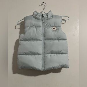 Kids' Light Gray Puffer Vest with Floral Accent